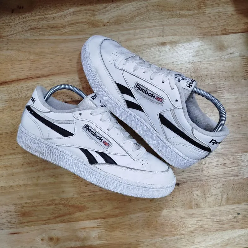 Reebok Casual Sneakers Pria white black photo 1
