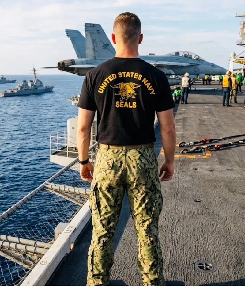 Vintage 90s Military Tee Us Navy Seal Team photo 1