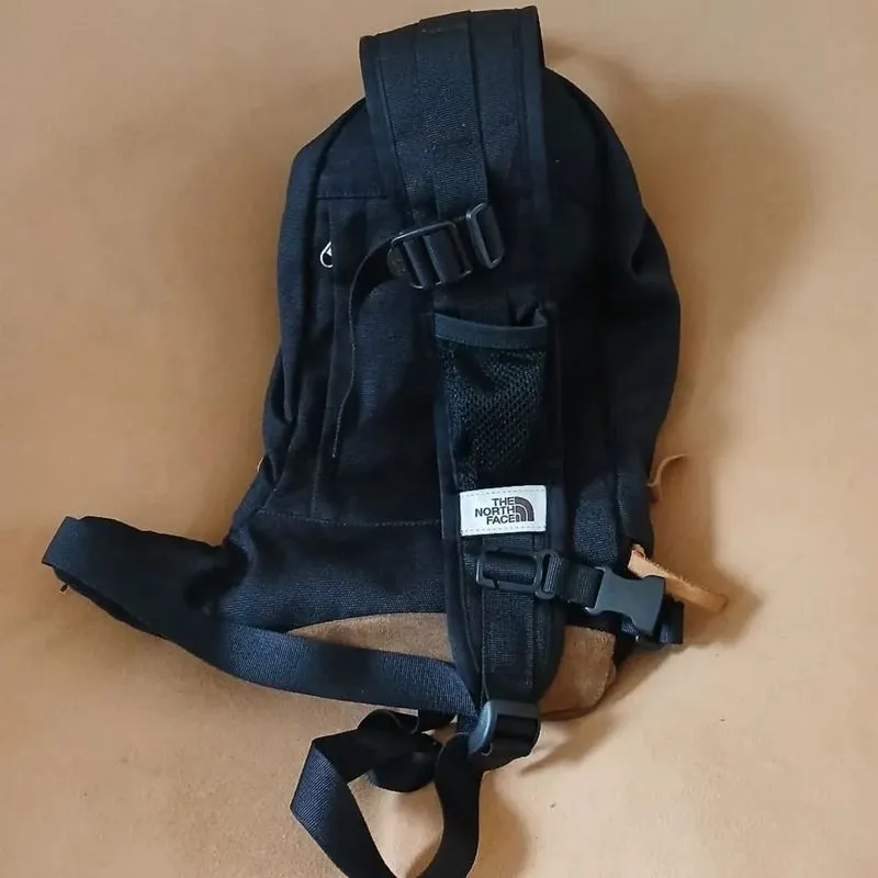 TNF crossbag photo 1