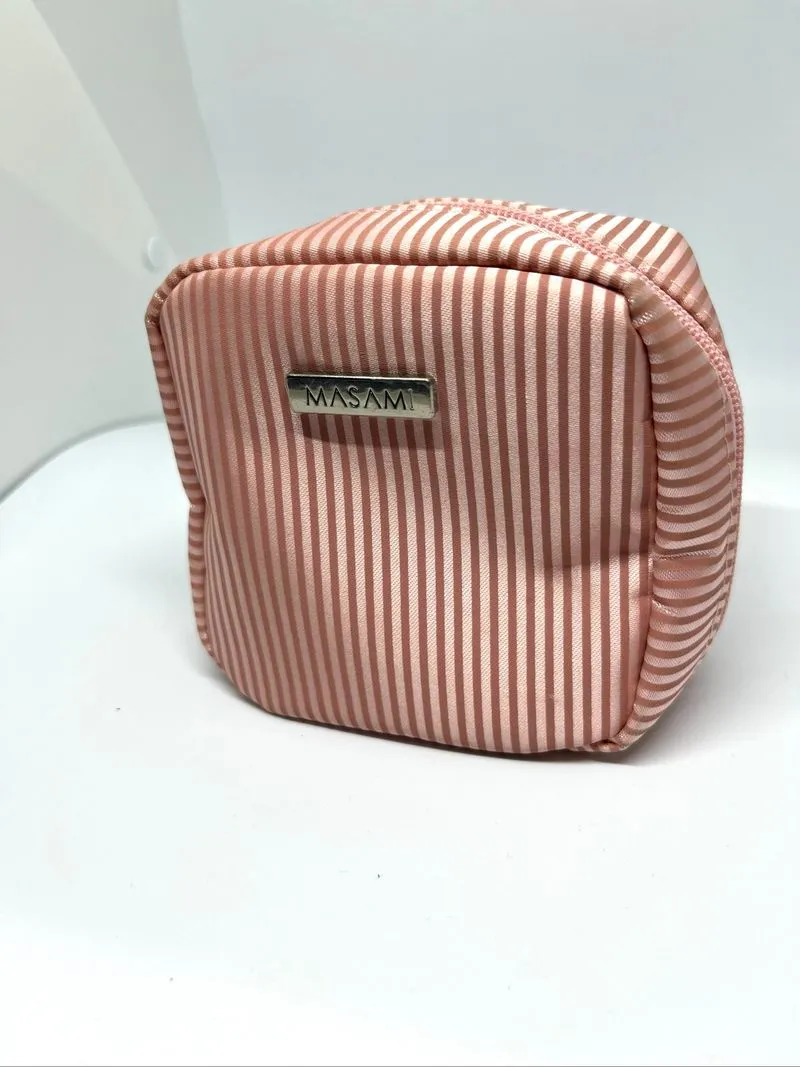 * LITTLE CUBE POUCH BY MASAMI photo 1