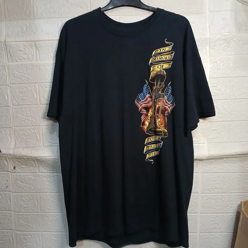 Kaos T Shirt Art Vintage Gildan Navy Size XL fit XXL photo 1