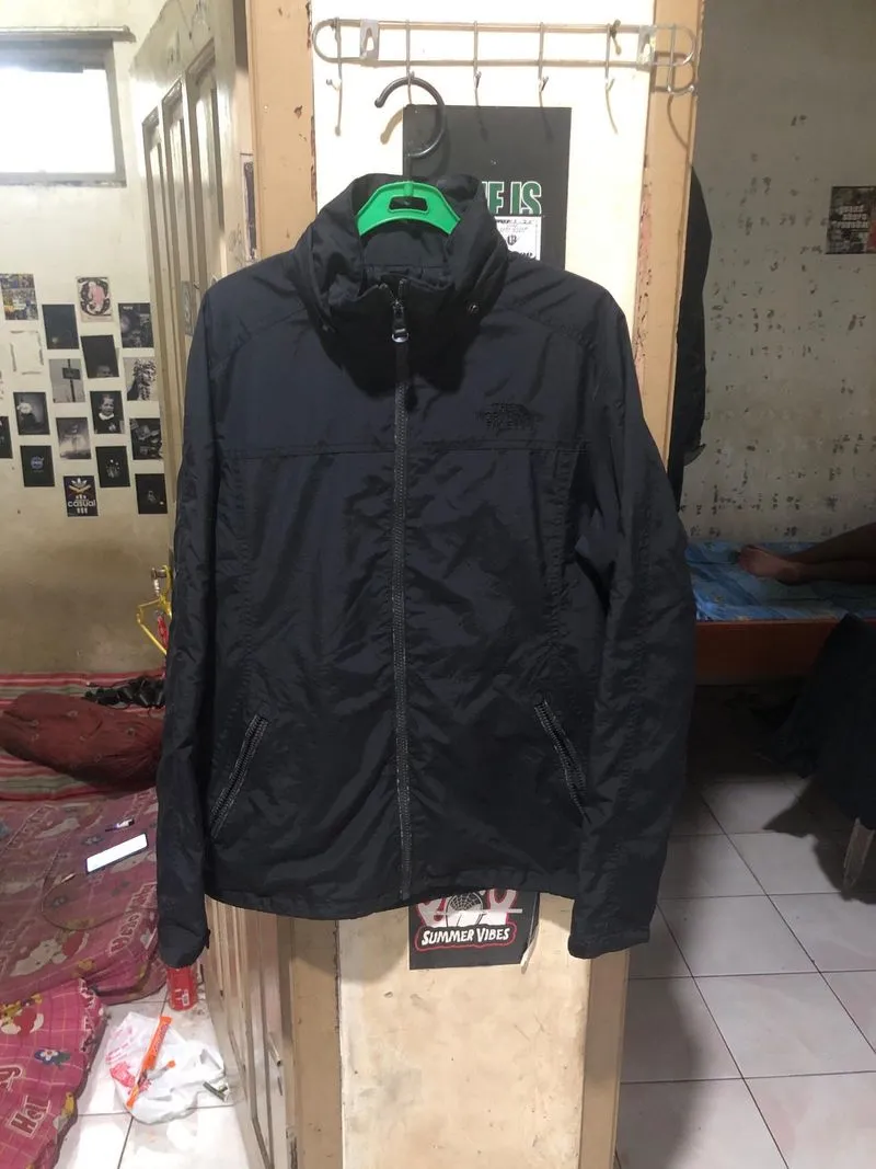 Tnf mp3 minus aga rontok sama ga ada hodie  photo 1