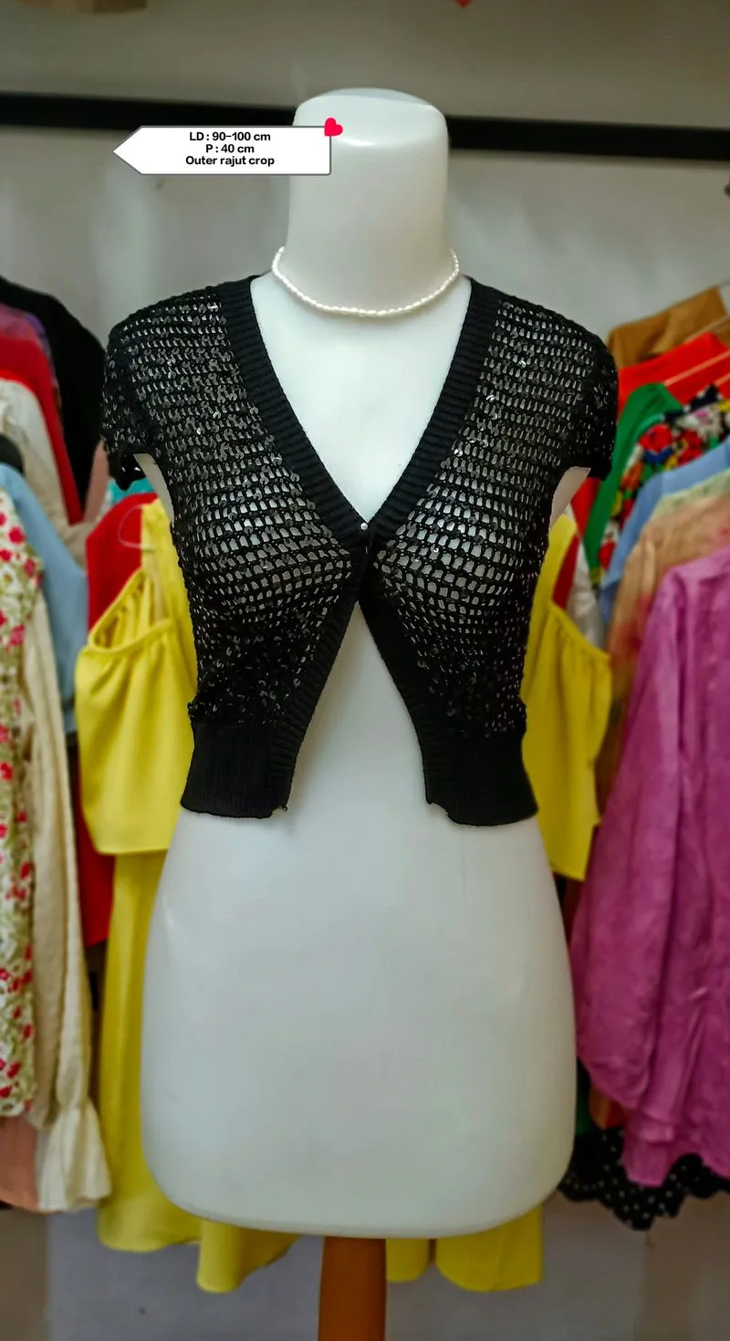 Outer Croptop rajut jaring photo 1