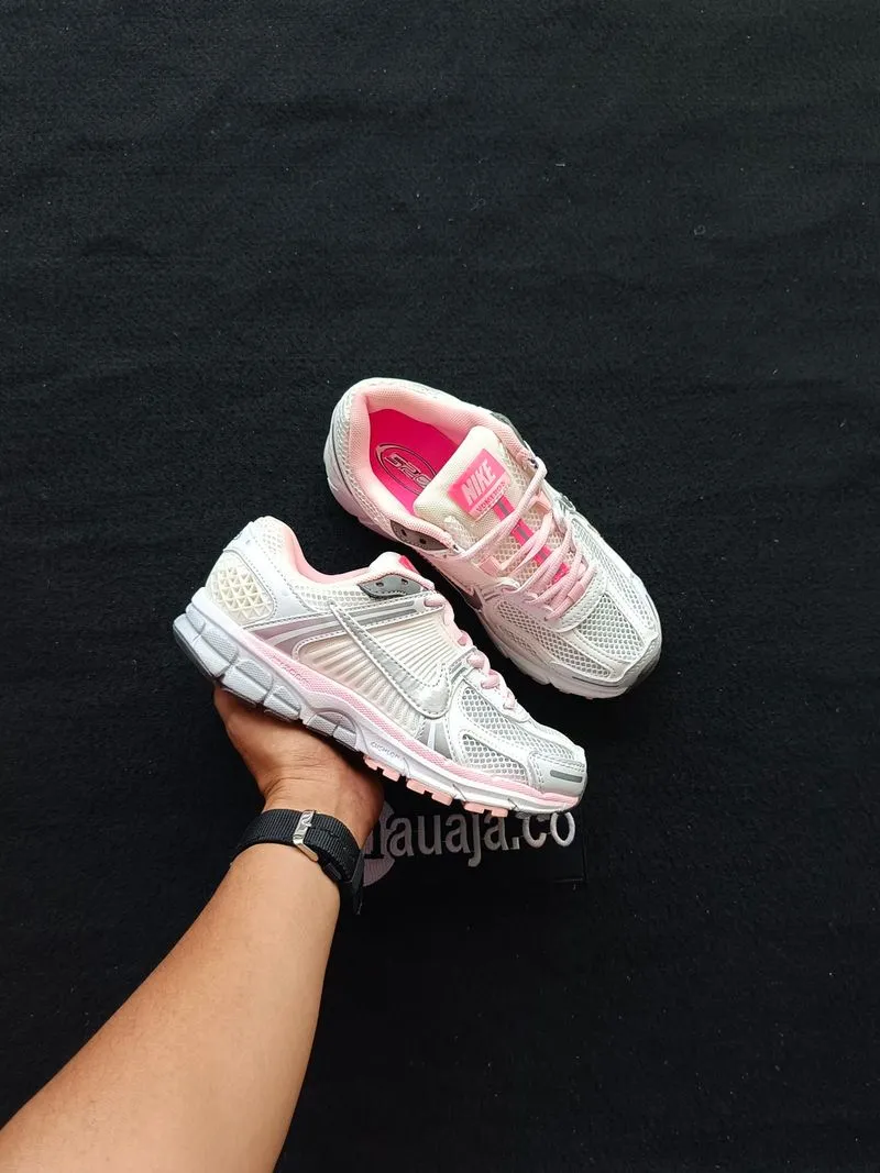 Nike Zoom Vomero 5 Medium Soft Pink 520 photo 1
