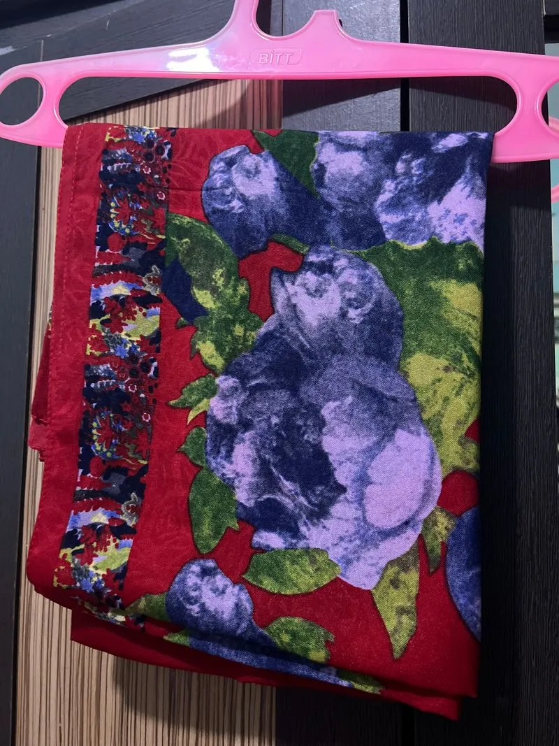 Kerudung Segi empat Motif dan Polos photo 1