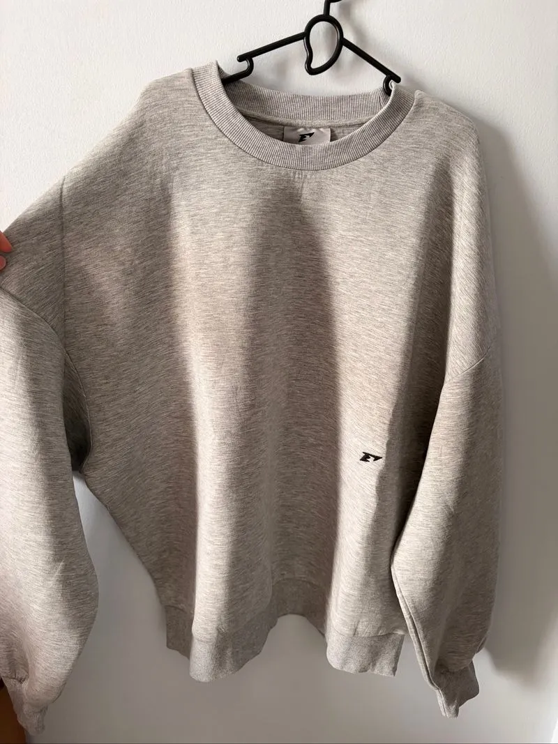 Erspo Grey Crewneck photo 1