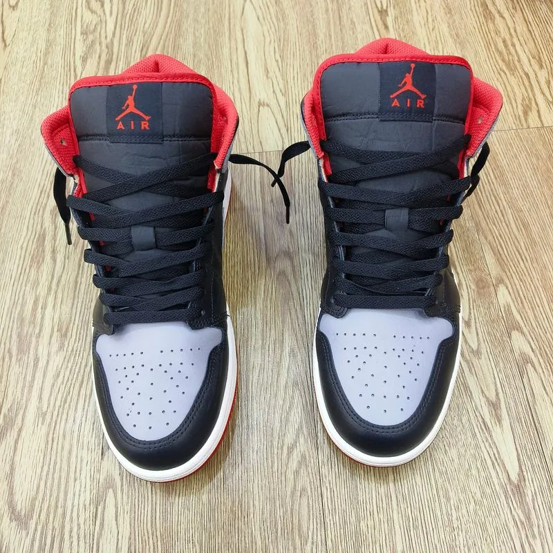 Jordan 1 mid bred shadow original photo 1