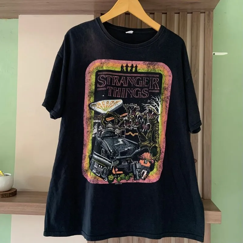 KAOS VINTAGE STRANGER THINGS OFFICIAL NETFLIX photo 1