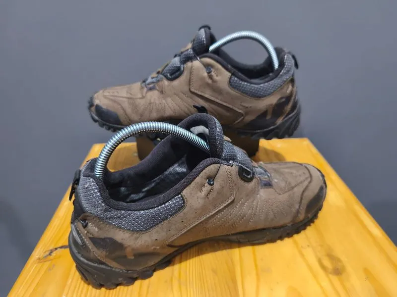 Sepatu Hiking Pria BLACKYAK Goretex LoopGrip Sistem Coklat photo 1