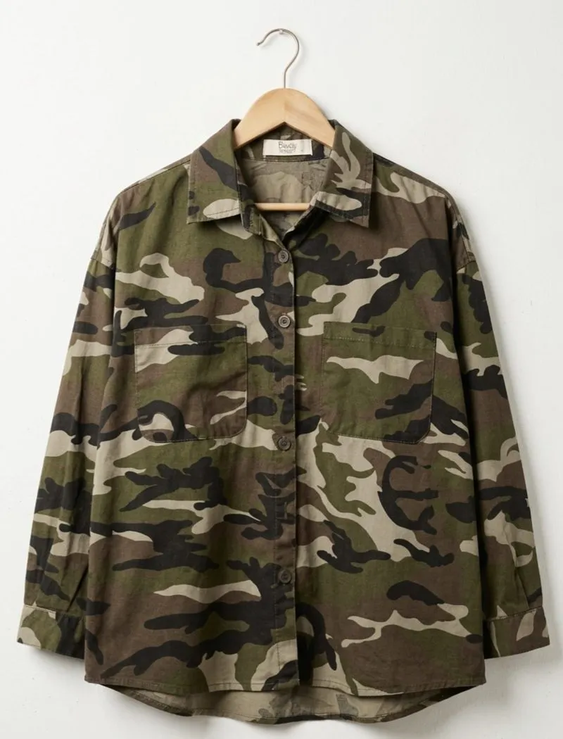 Kemeja Boxy Motif Camo photo 1