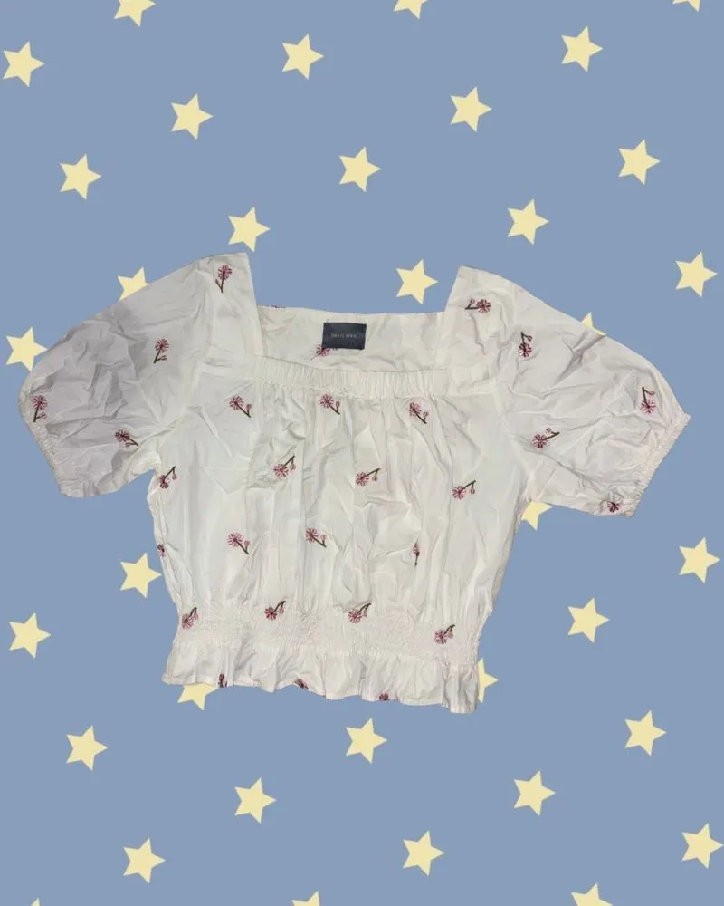 This is April Floral Puff Sleeve Crop Top photo 1