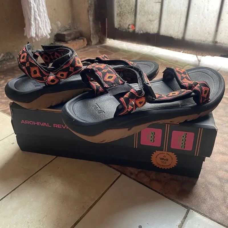 Teva Hurricane XLT2 Revive 40th Anniversary photo 1