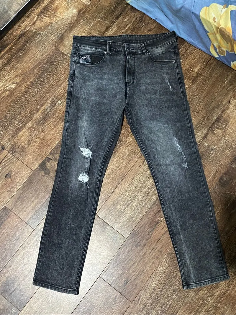 skinny jeans photo 1