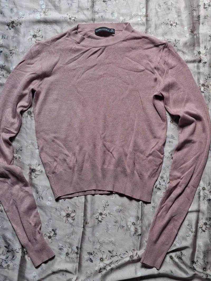 long sleeve knit top photo 1