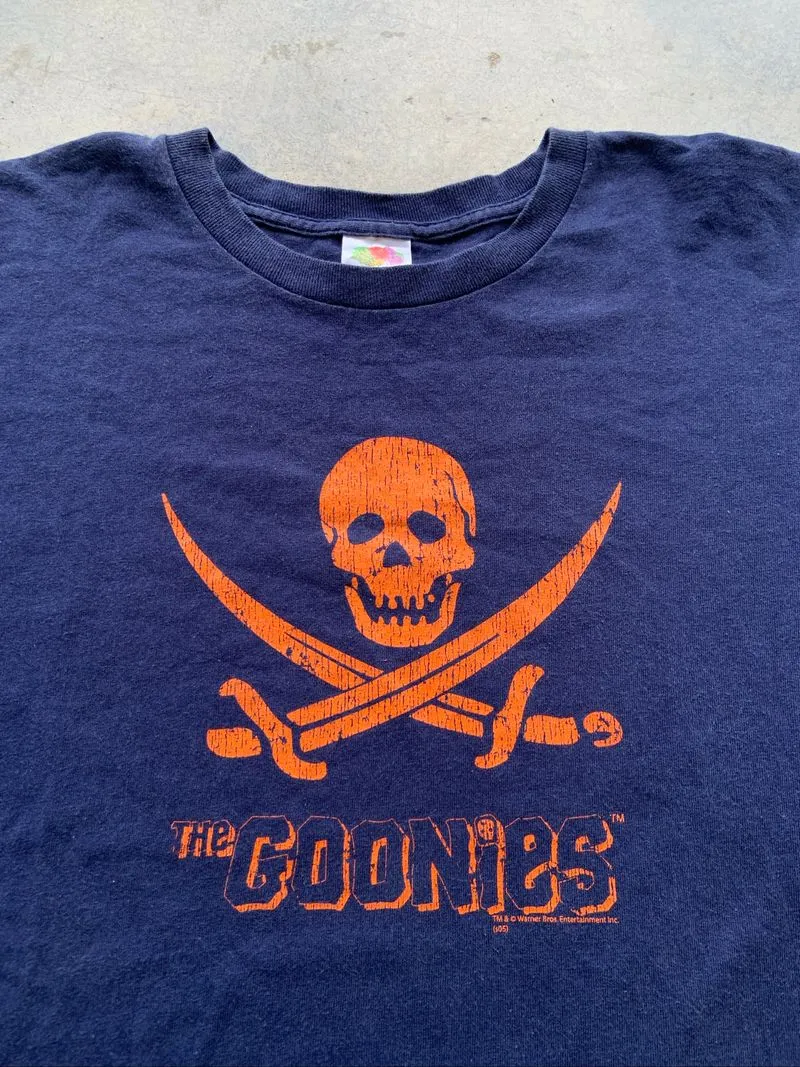 The Goonies Movie Skull Crossbones Tshirt photo 1