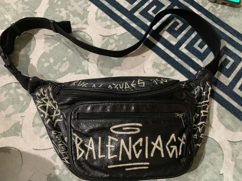Balenciaga photo 1