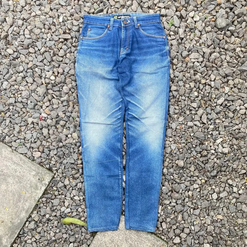 Indeep Jeans photo 1