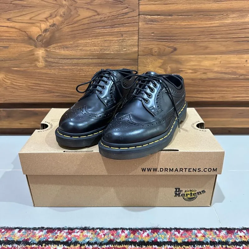 Martens Vintage Brogue Wanita black