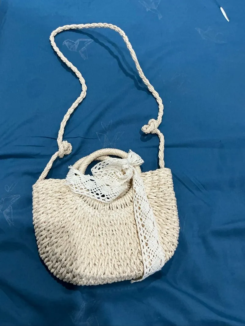 Tas pantai anyaman photo 1