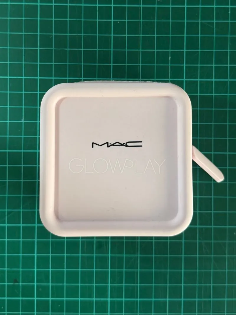 MAC Mini Makeup Pouch photo 1