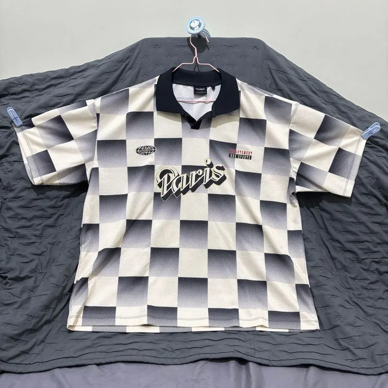 Pull&Bear paris checkered retro sports t-shirt in ecru photo 1