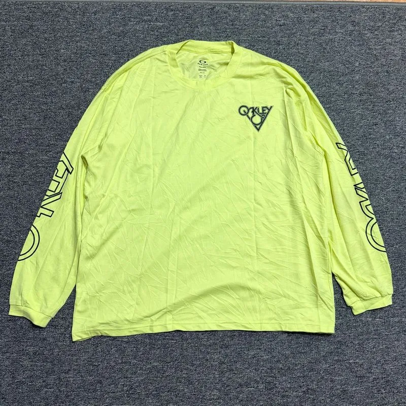Oakley Long Sleeve T-Shirt photo 1