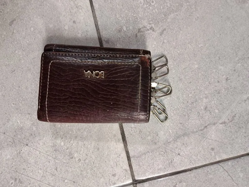 Dompet Kulit Gantungan kunci mobil motor Bonia with No Seri photo 1