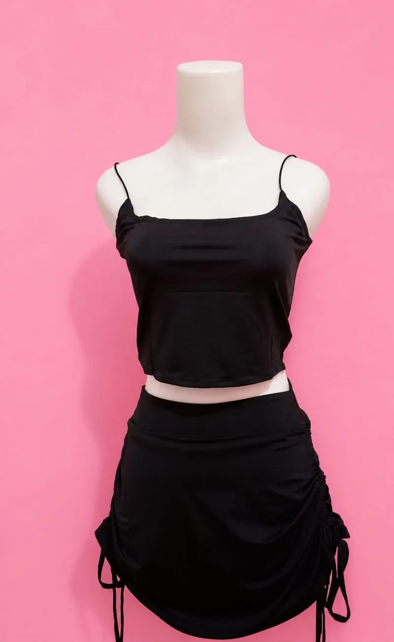 Setelan Crop Mini Skort Black One Set photo 1