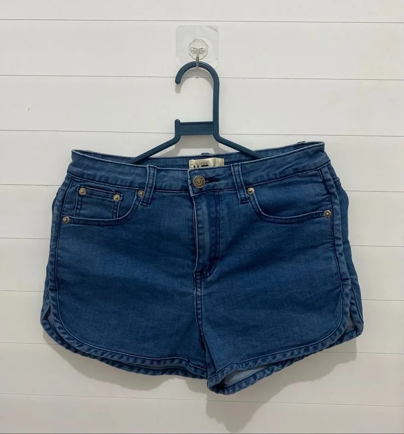 jeans pendek photo 1