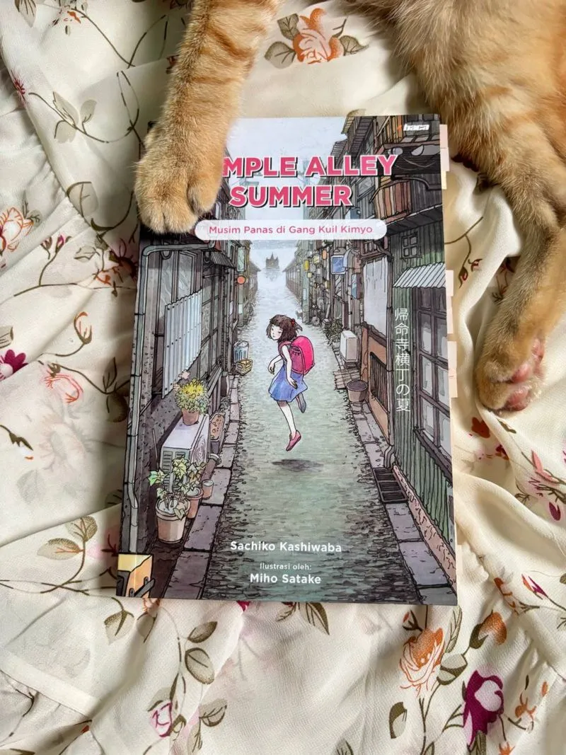 Buku novel TAMPLE ALLEY SUMMER karya Saciko kashiwaba photo 1