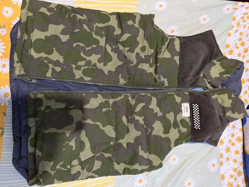 vest vans  photo 1