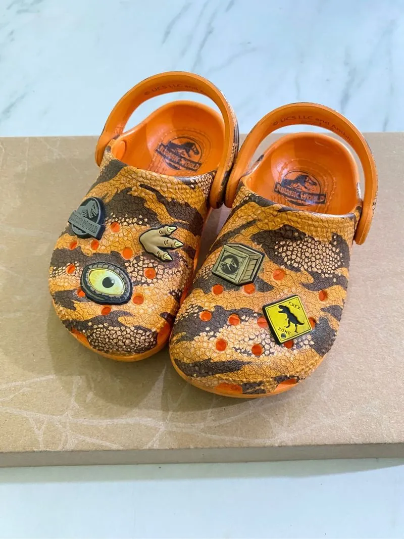 Crocs toddler Jurasic World photo 1