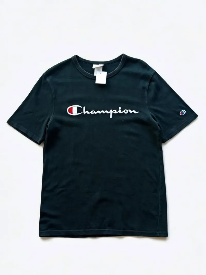 CHAMPION LOGO BLACK T-SHIRT | KAOS | CLWM photo 1