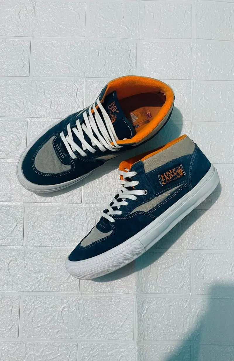 Vans Skate Half Cab berwarna Smoke/Navy  photo 1