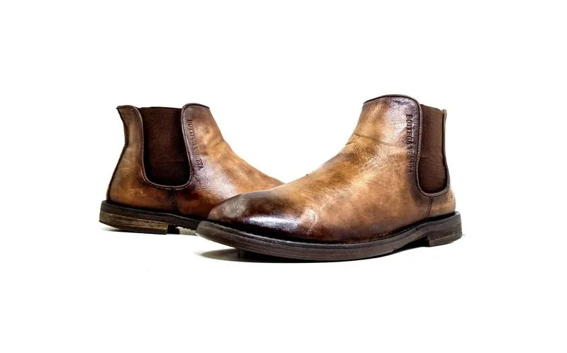 BOTTEGA VENETA Washed cognac chelse boots photo 1