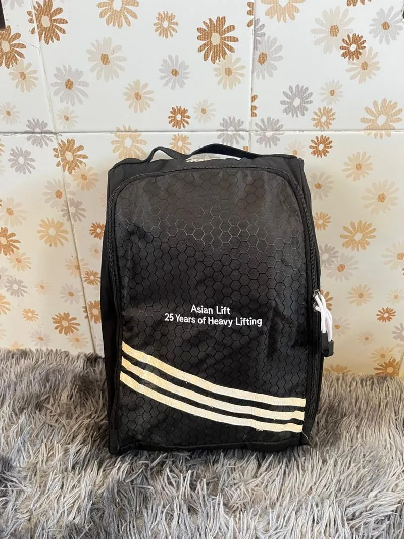 Tas sepatu Adidas  photo 1