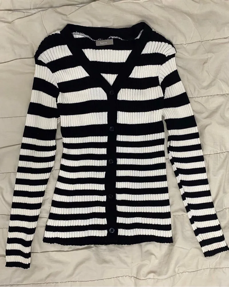 Knit cardigan sweater stripe black & white y2k old money photo 1