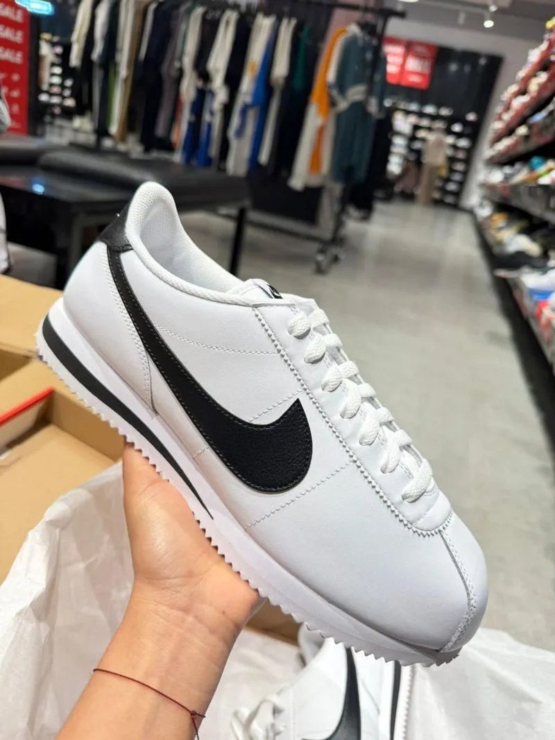 Nike cortez photo 1