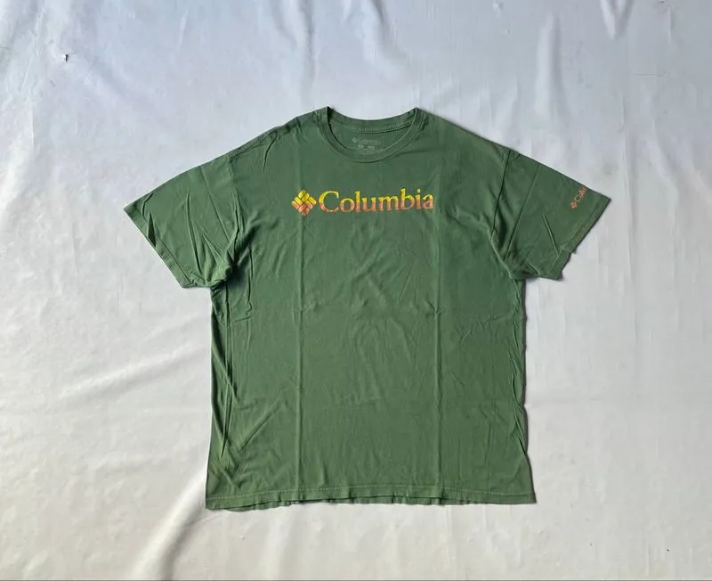Columbia T-Shirt photo 1