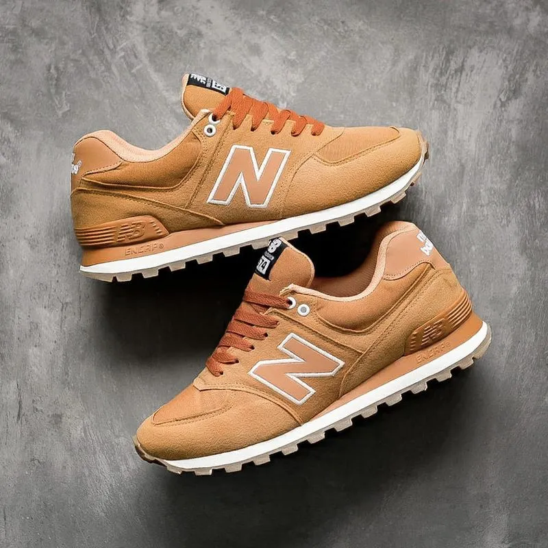 New Balance Sportswear Casual Sneakers Pria brown photo 1