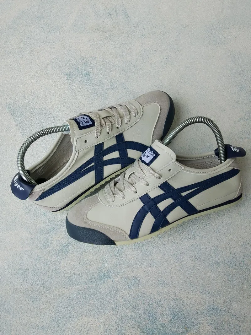 Onitsuka Tiger Cosplay Casual Sneakers Wanita navy cream photo 1
