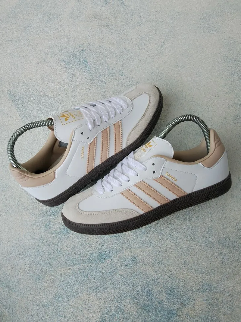 Adidas Casual Sneakers Wanita white tan photo 1