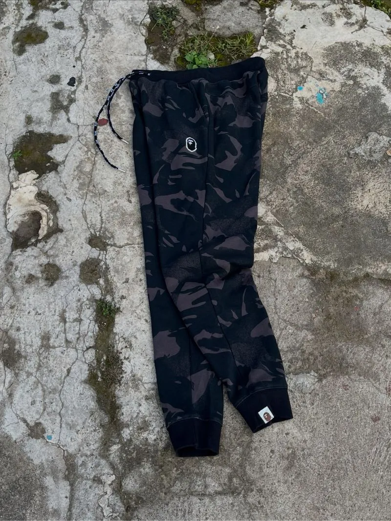 Bape Camo Joggers Pant on tag Small photo 1