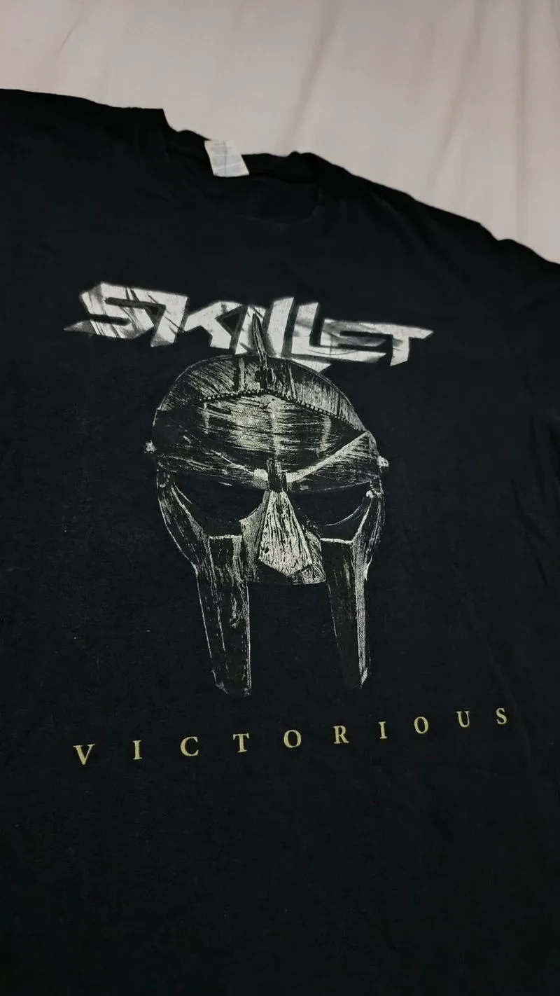 Kaos band skillet - victorious photo 1