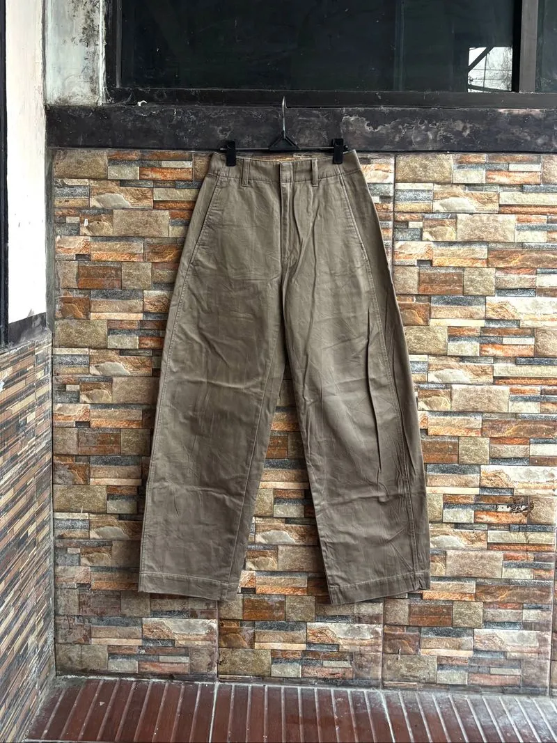 [Termurah] Uniqlo U Curved Wide Fit High Waist Khaki Color photo 1