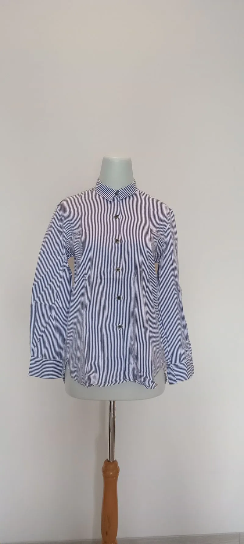 [PRELOVED] Excellent Kemeja Salur Wanita Lengan Panjang CEL photo 1