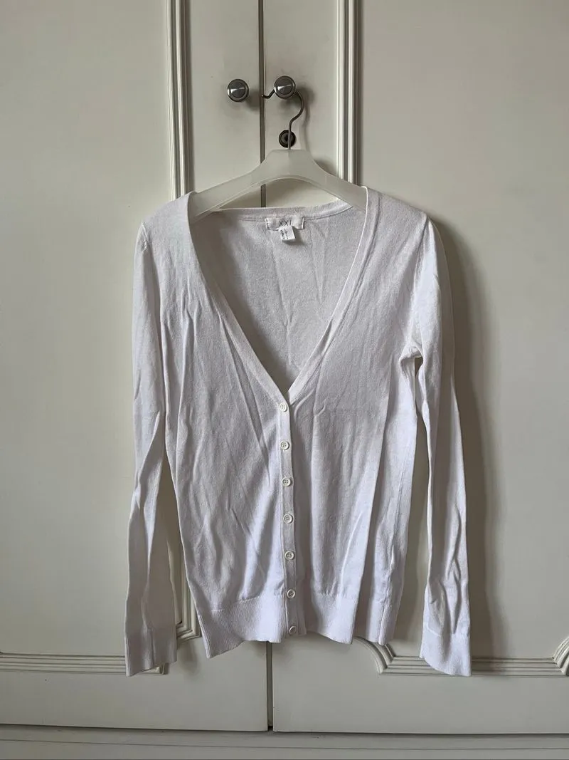 Forever 21 white cardigan photo 1
