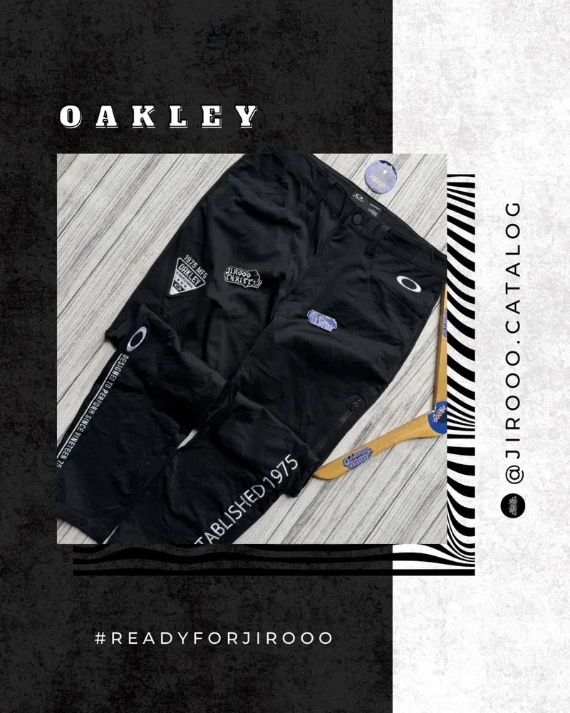 PANTS OAKLEY SIZE 30/32 photo 1
