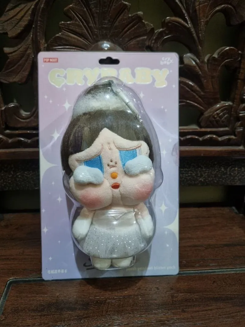 POP MART Cry Baby Shiny Shiny Series photo 1