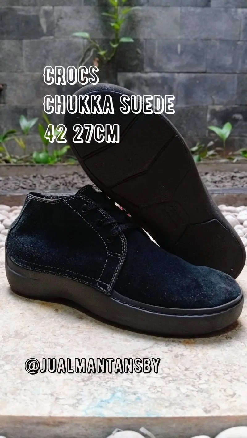 CROCS Chukka Boots photo 1